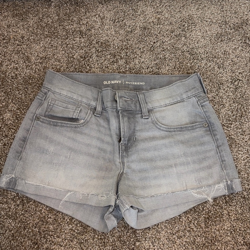 Old navy gray denim jean shorts boyfriend fit